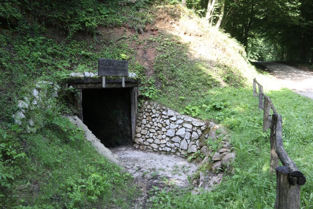 Jama Belojača