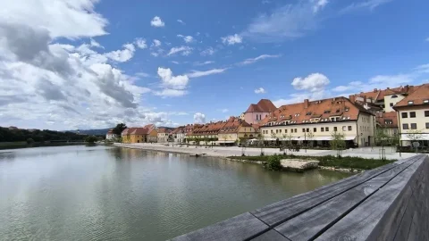 Vpliv vremena na zdravje in počutje Mariborčanov.