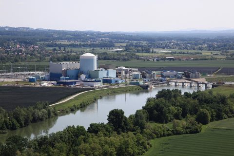 Na ministrstvu mirijo: Električne energije je v Sloveniji trenutno dovolj