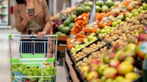 Slovenci to pogosto počnemo v trgovini: Drugi kupci in trgovci vas na skrivaj sovražijo