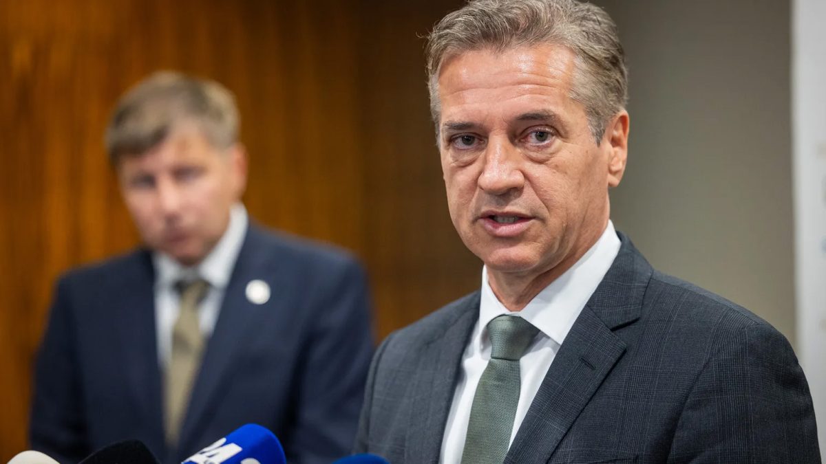 Svoboda udarila nazaj: Ustavna pritožba zoper izvolitev Stevanovića