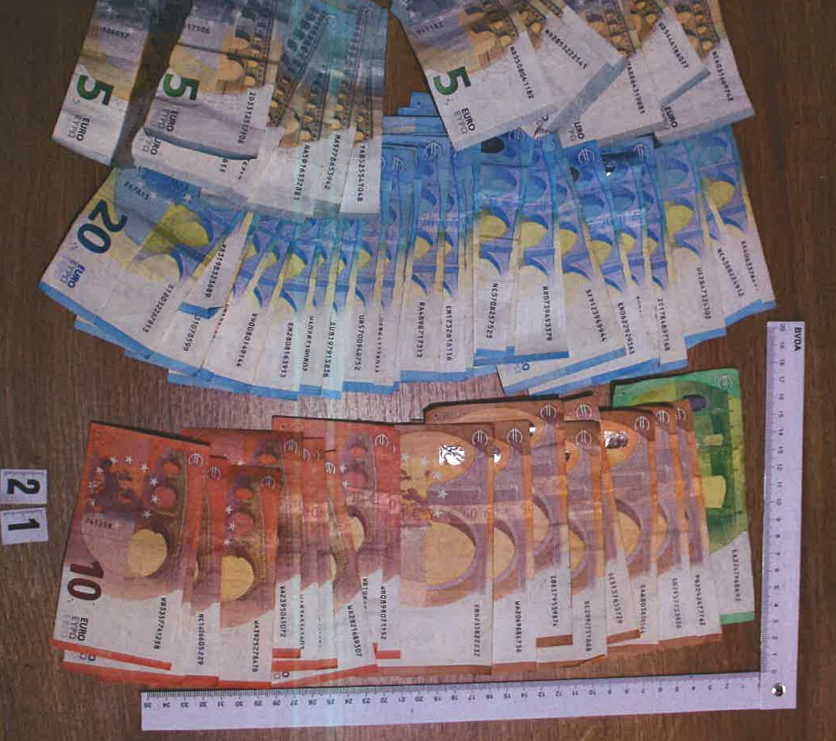 Hišna preiskava, droge