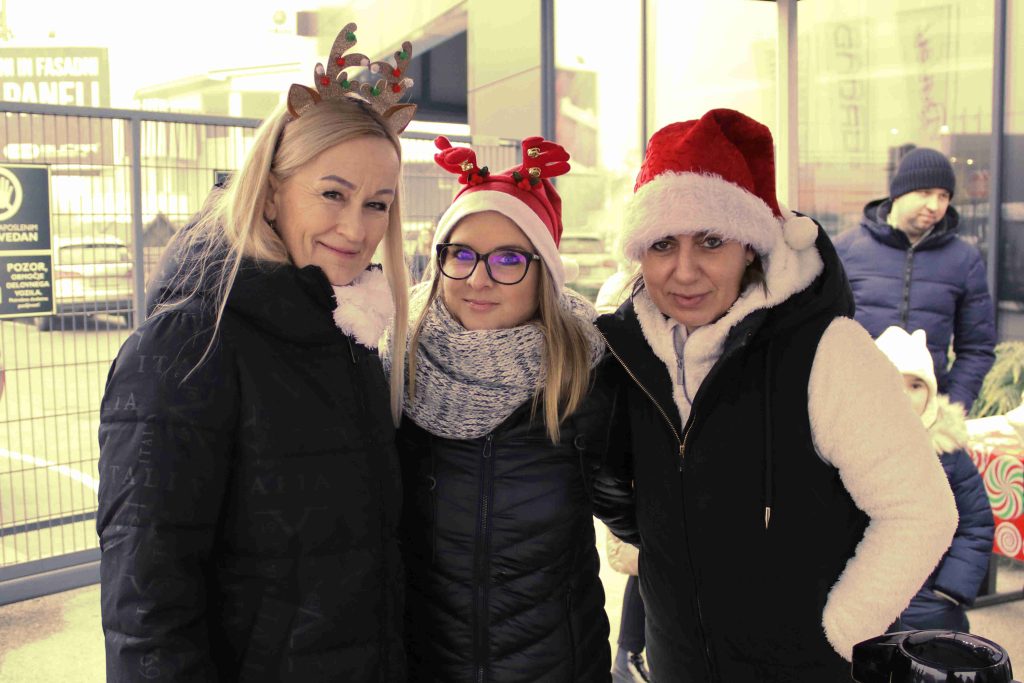 Otroci za otroke Miklavž