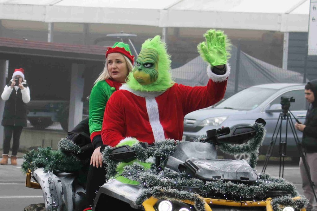 Otroci za otroke Miklavž