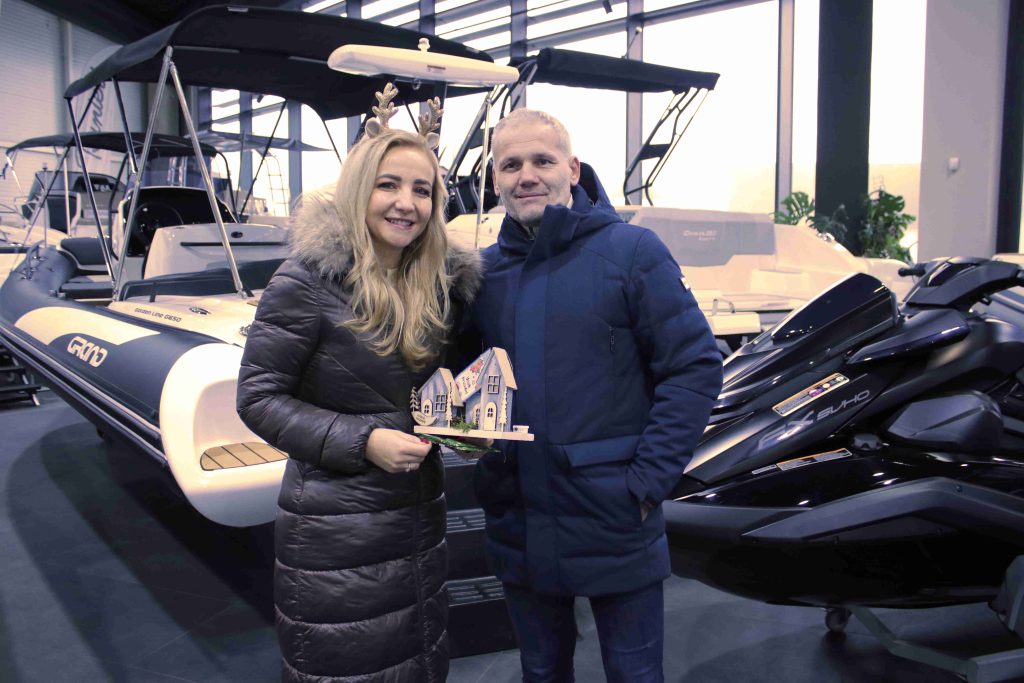 Otroci za otroke Miklavž