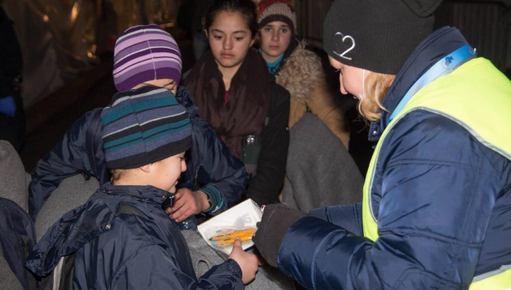 Novoletno obdarovanje otrok v sprejemnem centru Dobova (Foto: Slovenska filantropija/Facebook)