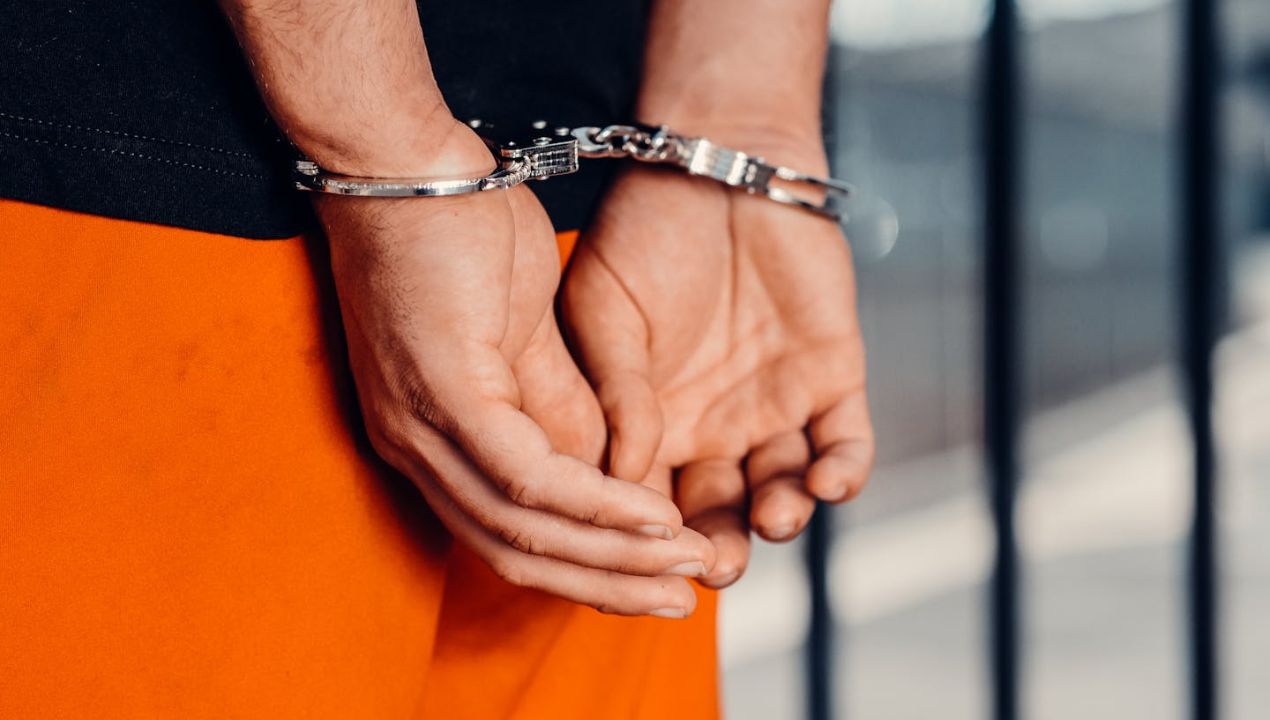 Sodnica ni sprejela priznanja.