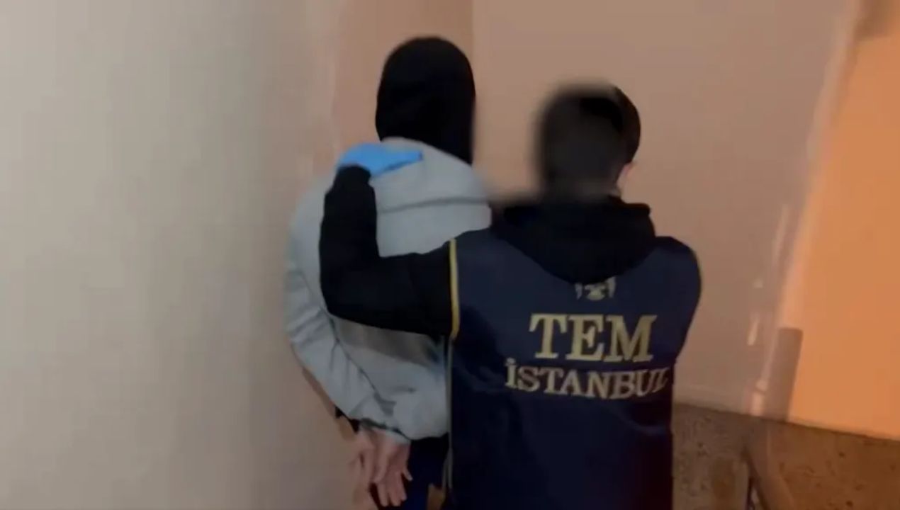 Turčija v novih racijah pridržala več kot sto domnevnih članov Islamske države