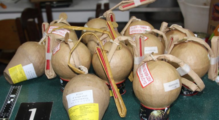 Hišna preiskava eksplozivi