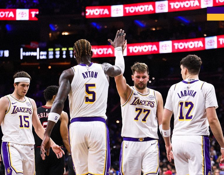 Luka Dončić in soigralci LA Lakers