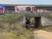 Prometna nesreča v Pesniškem rondoju.