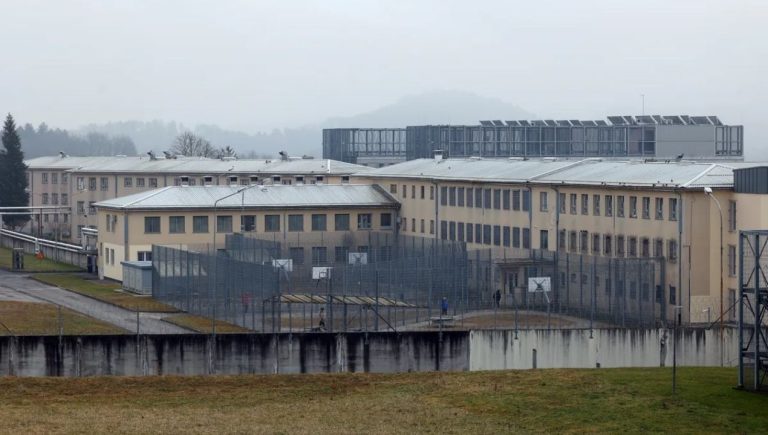 Spolna zloraba mladoletnikov