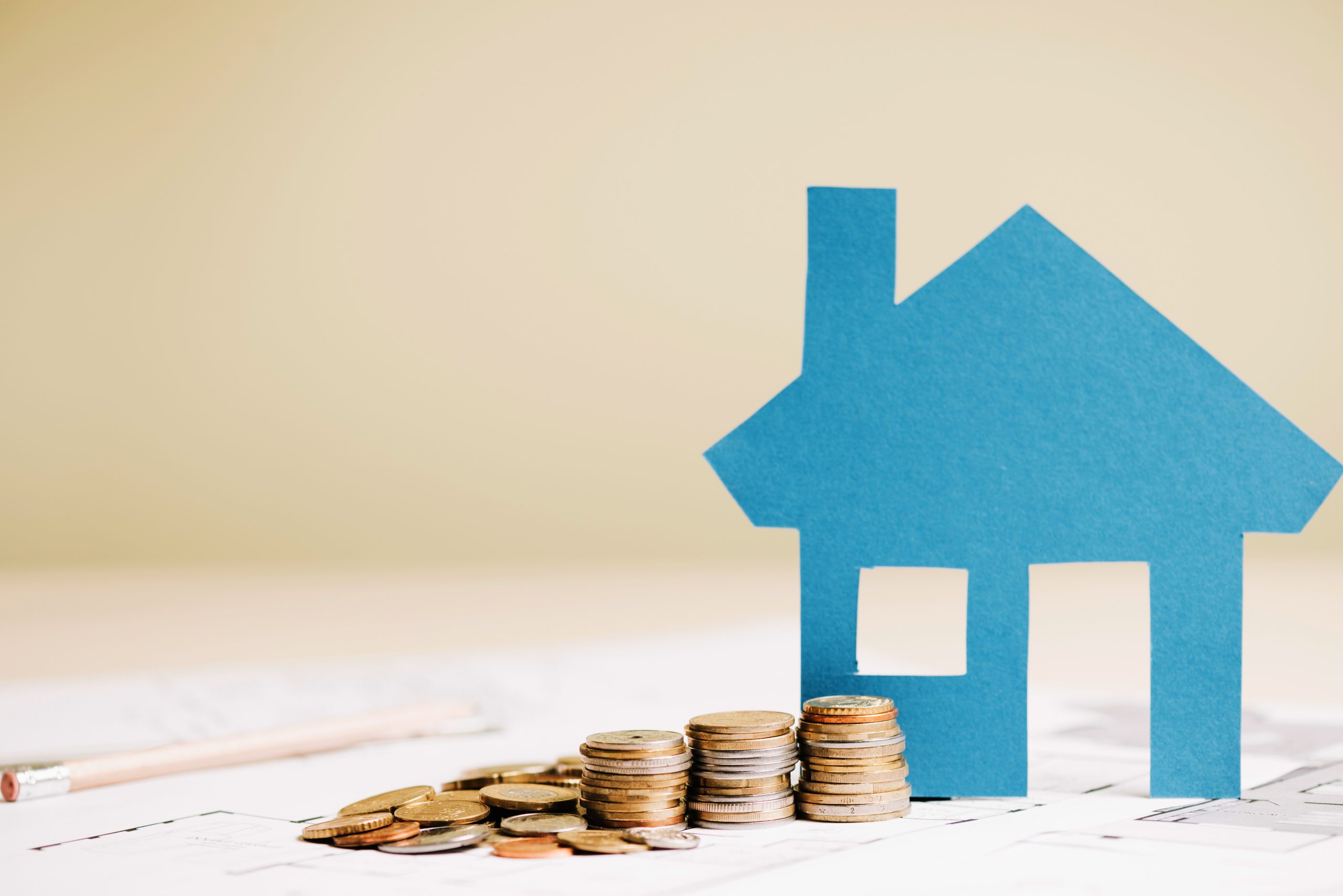 Rast cen nepremičnin in najemnin (fotografija je simbolična).