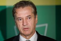 Levosredinske stranke na kosilu pri Golobu