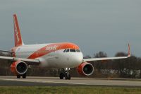 na Brniku zasilno pristalo letalo