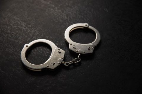 Vrhovno sodišče razveljavilo kazen domnevnemu vodji kriminalne združbe