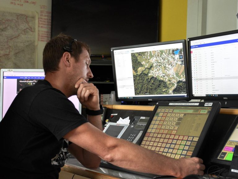 konec stavke centrov za obveščanje