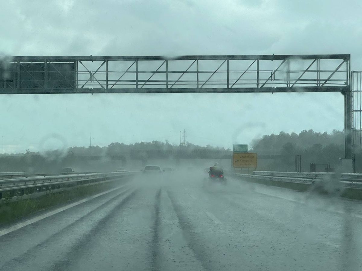 Pester vremenski teden: Danes nevihte, sledi vročina, nato prihaja nova sprememba