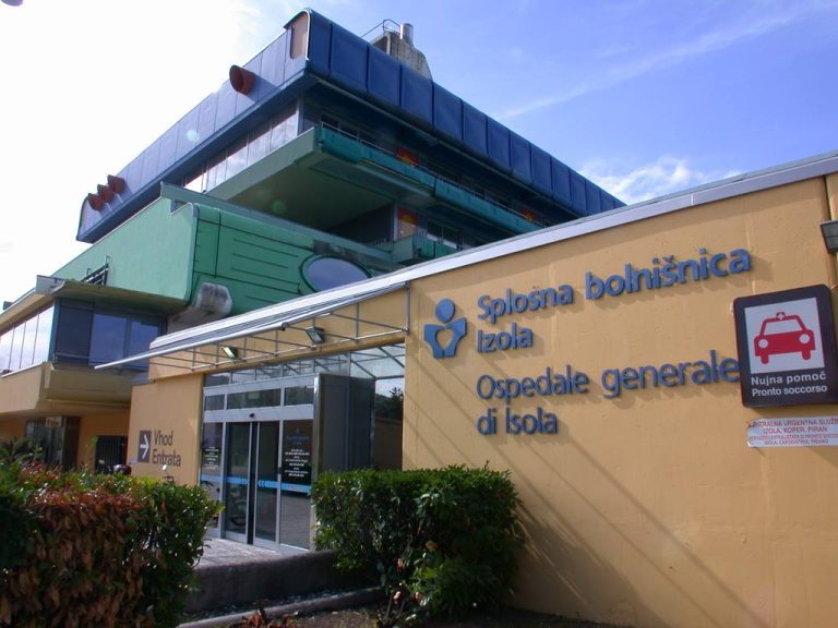 Pozor obiskovalci: Izolska bolnišnica uvaja omejitve