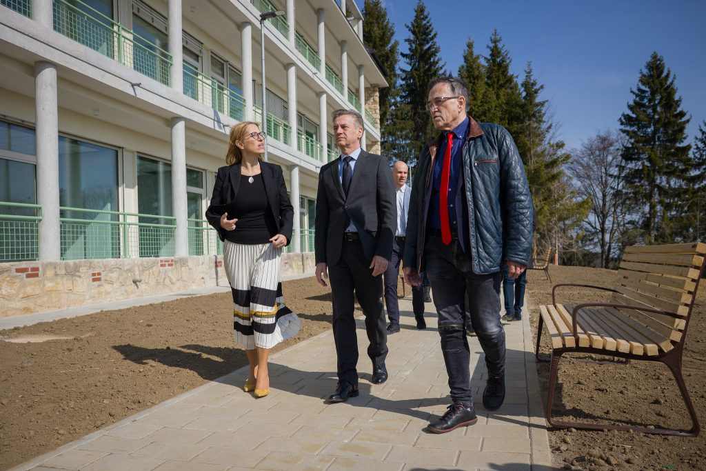 golob prevolnik rupert ukc maribor