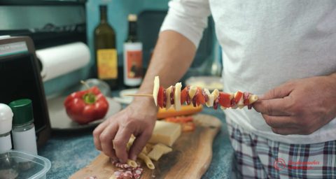 Ko otroci pokažejo odraslim, kaj narediti z ostanki hrane