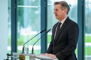 "Največji škandal v zgodovini Slovenije": Golob bo po volitvah sklical SNAV