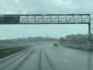 Vročine je konec: Meteorologi razkrivajo, kdaj nas bo dosegla hladna fronta