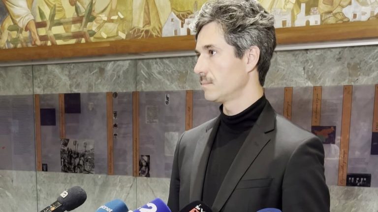 Luka Mesec nepopustljiv: "Tak človek ne bi smel biti poslanec"