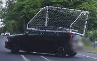 na strehi prevažal gol