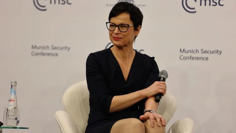 marta kos